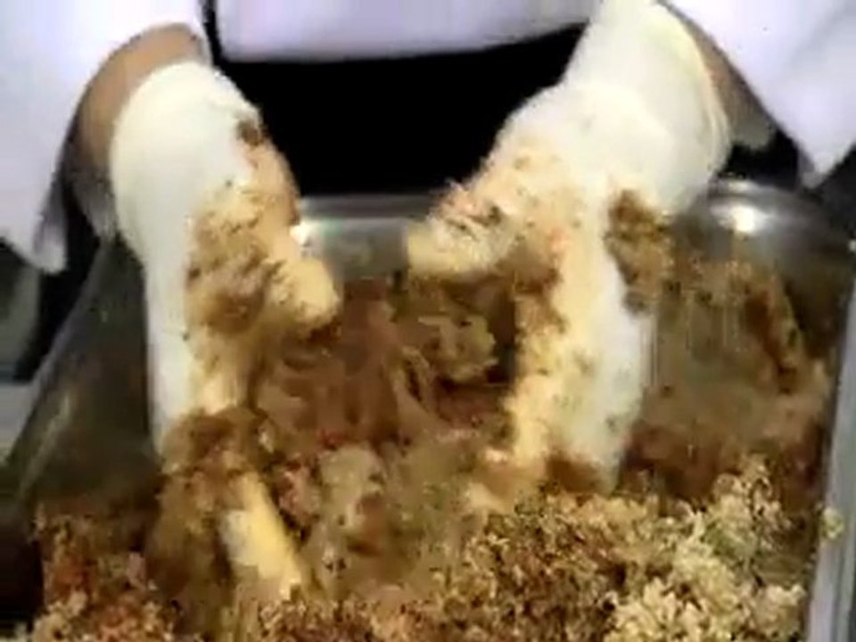 NEŞELİ YEMEKLER, GÖKHAN YALÇIN