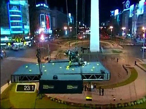 ROTATING CLIMBING WALL