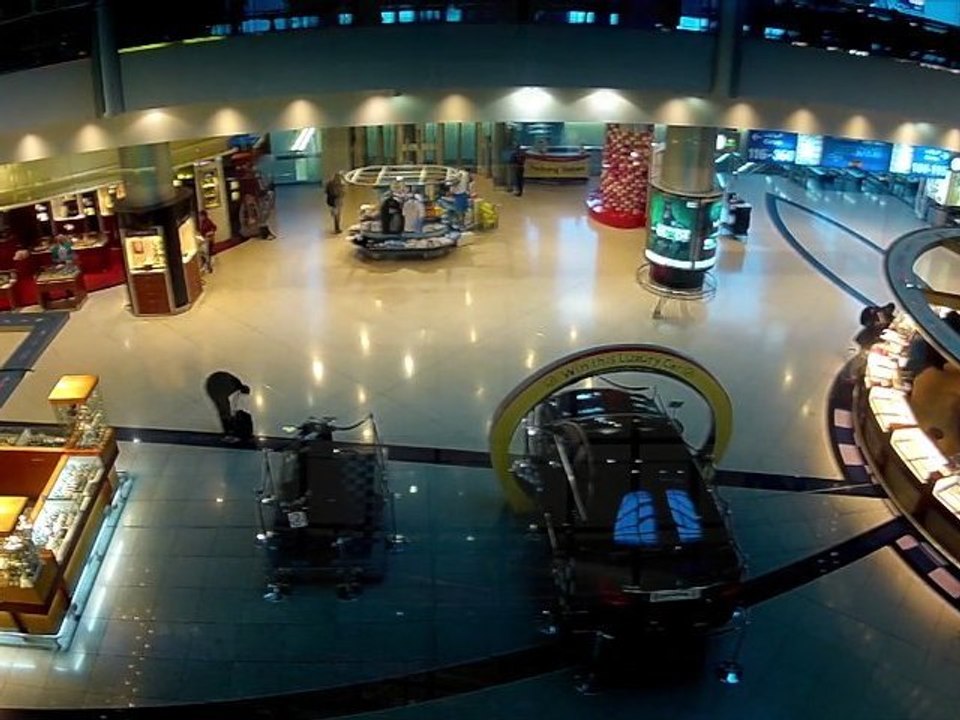 Airport Time Lapse from Paris, Dubaï and Bangkok - chronophotographie escale Aéroports gopro