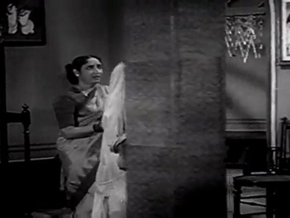 Bommai Kalyanam - Sivaji Ganeshan Yamuna Sentiment Scene