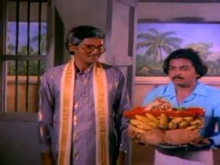 Chinna Kuyil Paaduthu -- Bhagyaraj  Drunken Kumari Muthu Comedy