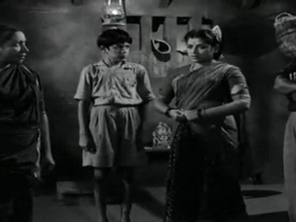 Kan Thiranthathu - Muthu Advising Thieves