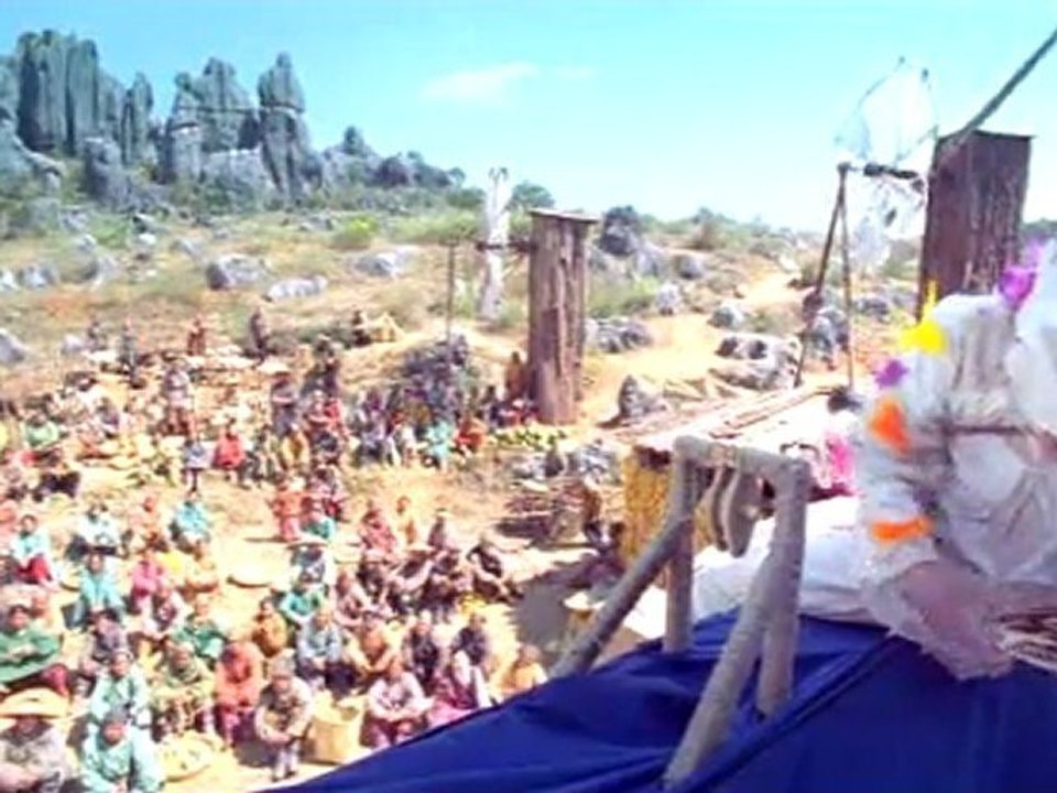 The-Twins-Effect2_D1