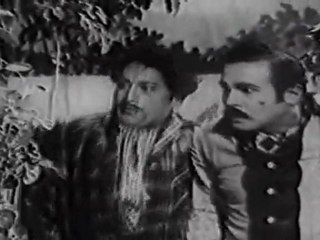 Kadhal Vahanam - MGR Catching Thieves