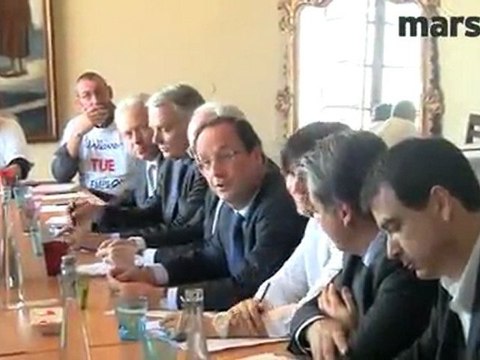 François Hollande rencontre les syndicats... et les Marseillais
