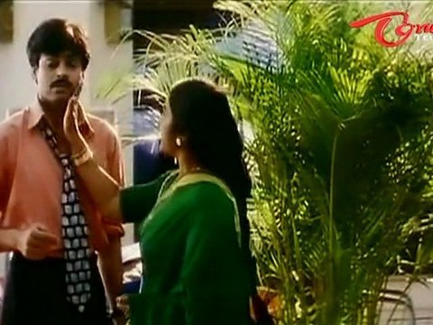 Comedy Scene Between Kota - Pawan Kalyan At Airport