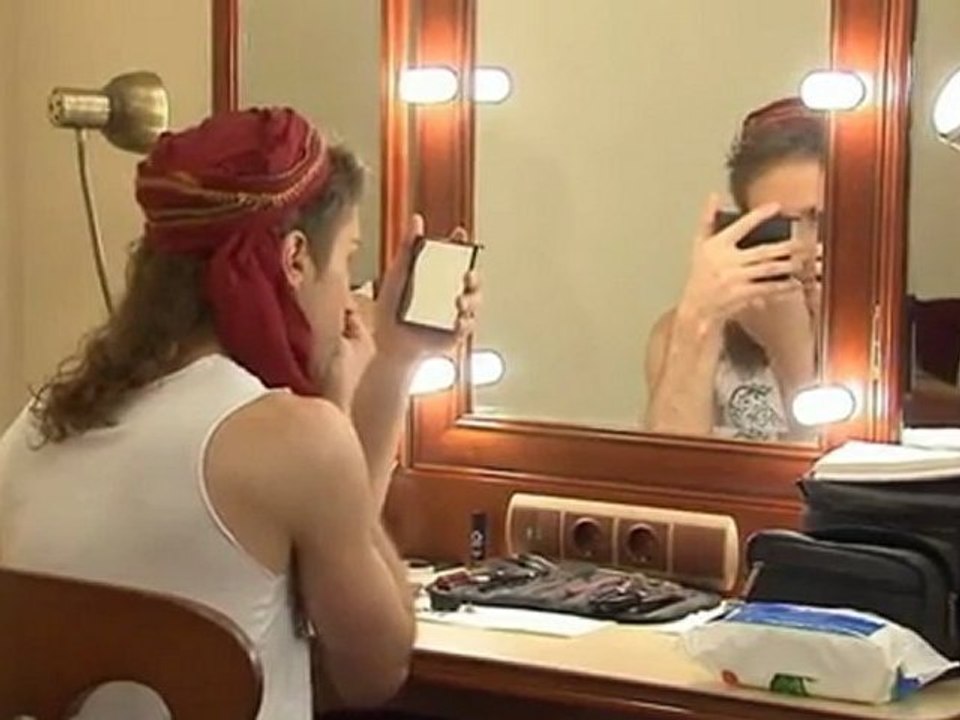 Bolshoi screens live ballets on Internet