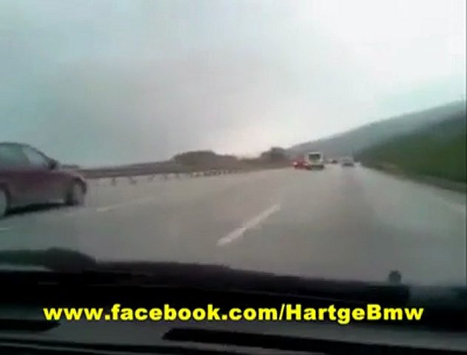 :) ferrarinin sesini duyan masum teyze