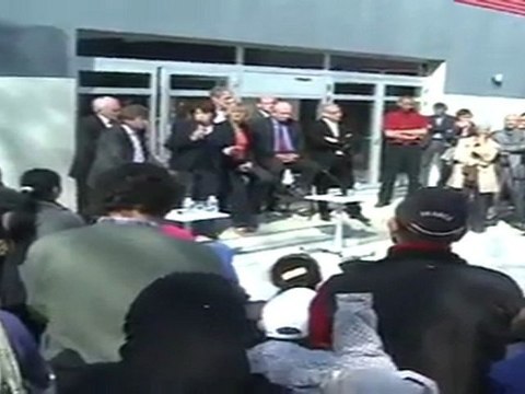 Martine Aubry dans les quartiers populaires à Nimes