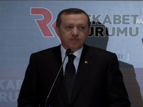 Tankla geleni demokrasiyle kaldırıyoruz