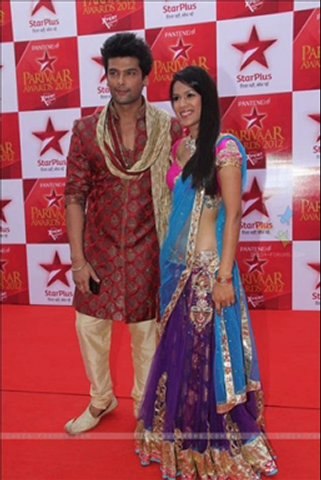 RED CARPET STAR PARIVAAR