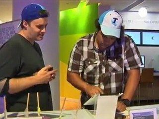 L'action Apple atteint les 600 dollars à New York jeudi