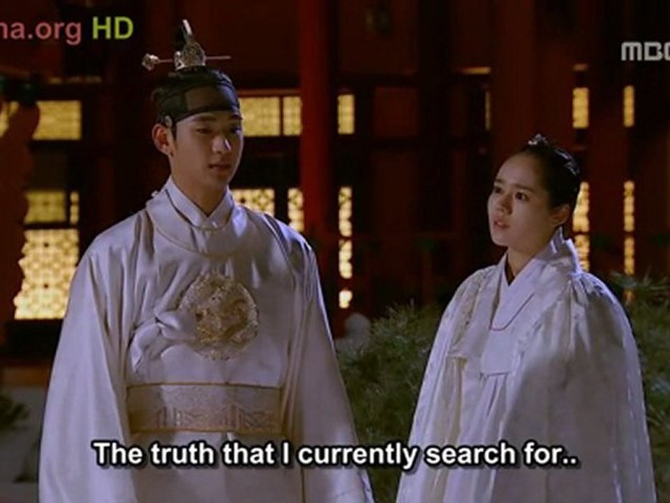 Yeon Woo comforts Lee Hwon