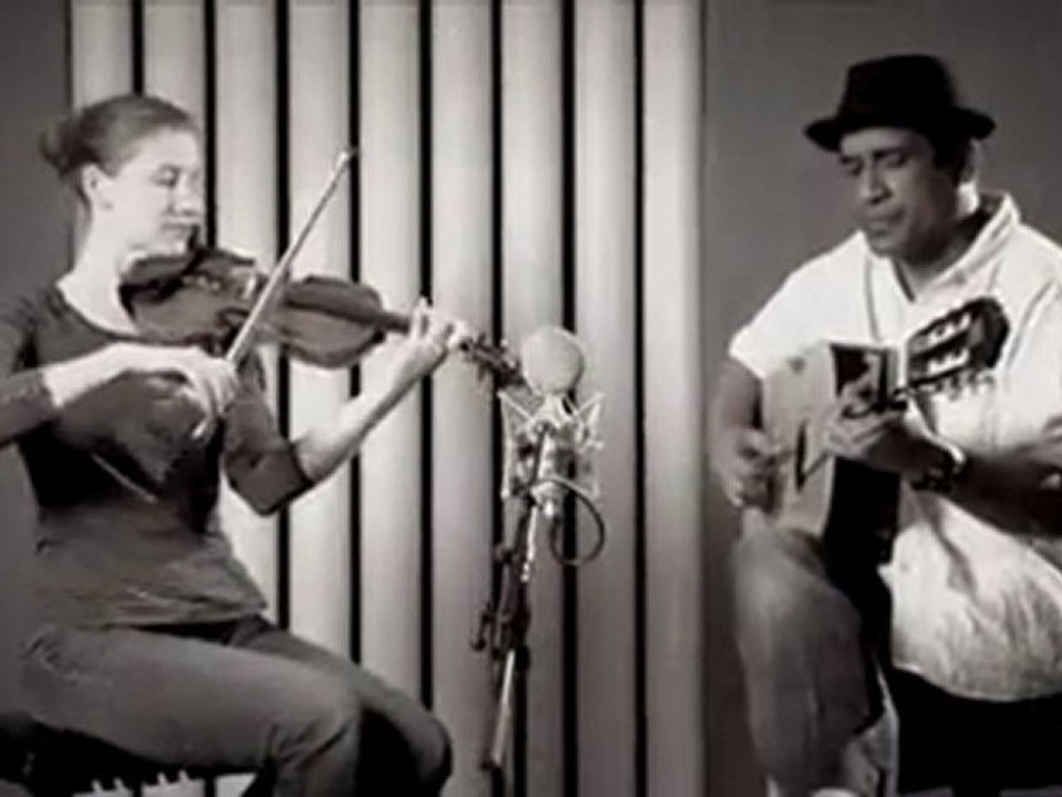 JENNY & ERICK MANANA - MARARY FA TSARA