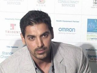 John Abraham To Step Into Sridevi's Shoes - Bollywood News