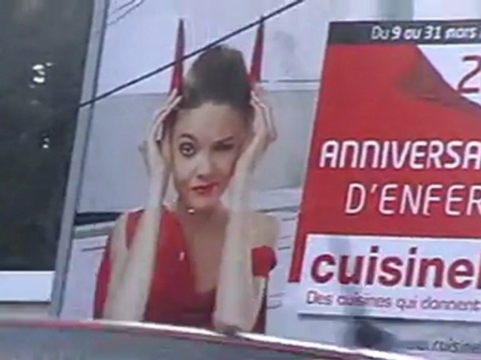satanisme sur panneau de pub