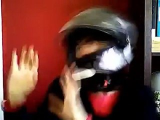 Zic dans casque moto - webcam du 9 mars 2012 0622 (PST)