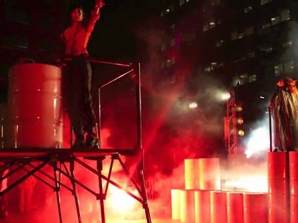 OUTSIDE : séquence des poseurs de voies