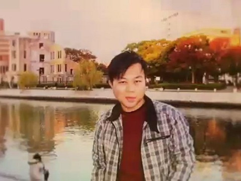 Divas Cafe  ประจำวันที่  16 มี.ค. 2555 : เปิดใจ “ประวิทย์ สวัสดิ์วิภาชัย” ดีไซน์เนอร์ไทยระดับโลก