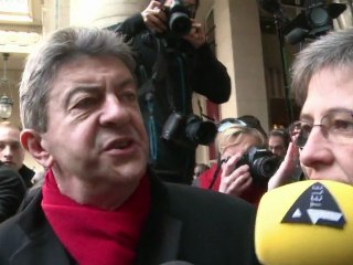 Jean-Luc Mélenchon dépose ses signatures