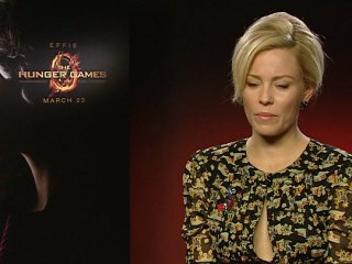 Hunger Games' Elizabeth Banks tells us she's a 'biter'!