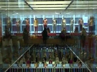 Japan's Uniqlo eyes Asia with new Tokyo megastore