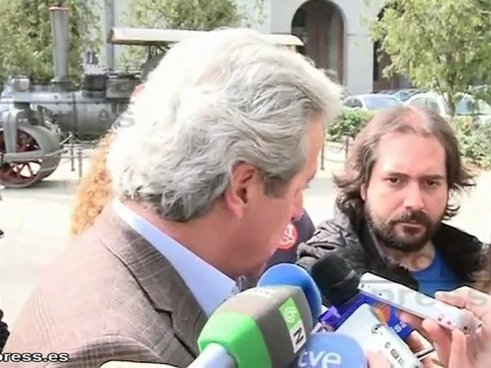 Martínez: "Empresarios prefieren hablar de despidos"