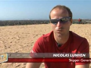 Nettoyage de la plage par « SurfRider » (Vendée)