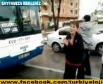 Apaçiler Otobüs Şoförünü Kızdırırsa (Otobüs Şoföründen Apaçiler'e Ders)