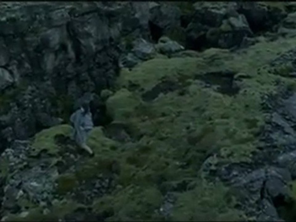 Hande Yener - Benimle Yaşar Mısın?