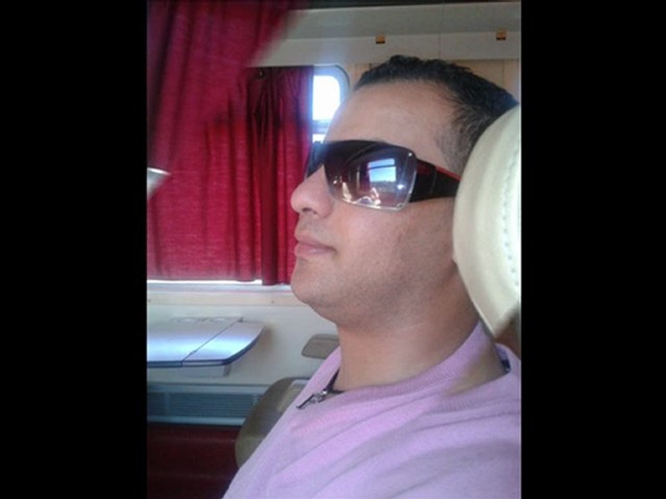 CHEB FATEH LA CLASSE CHANTE (( DARET FIA LAAJEB ))