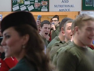 Soldiers toast Duchess of Cambridge with beer