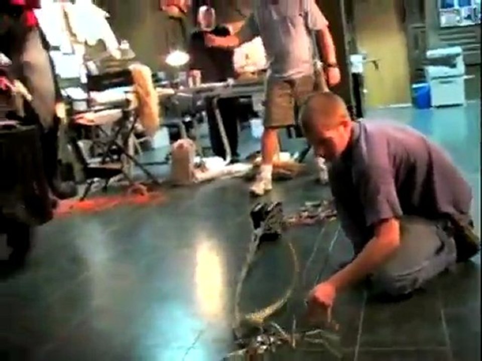 Facehugger Test - Behind-the-scenes Facehugger Test (Anglais)