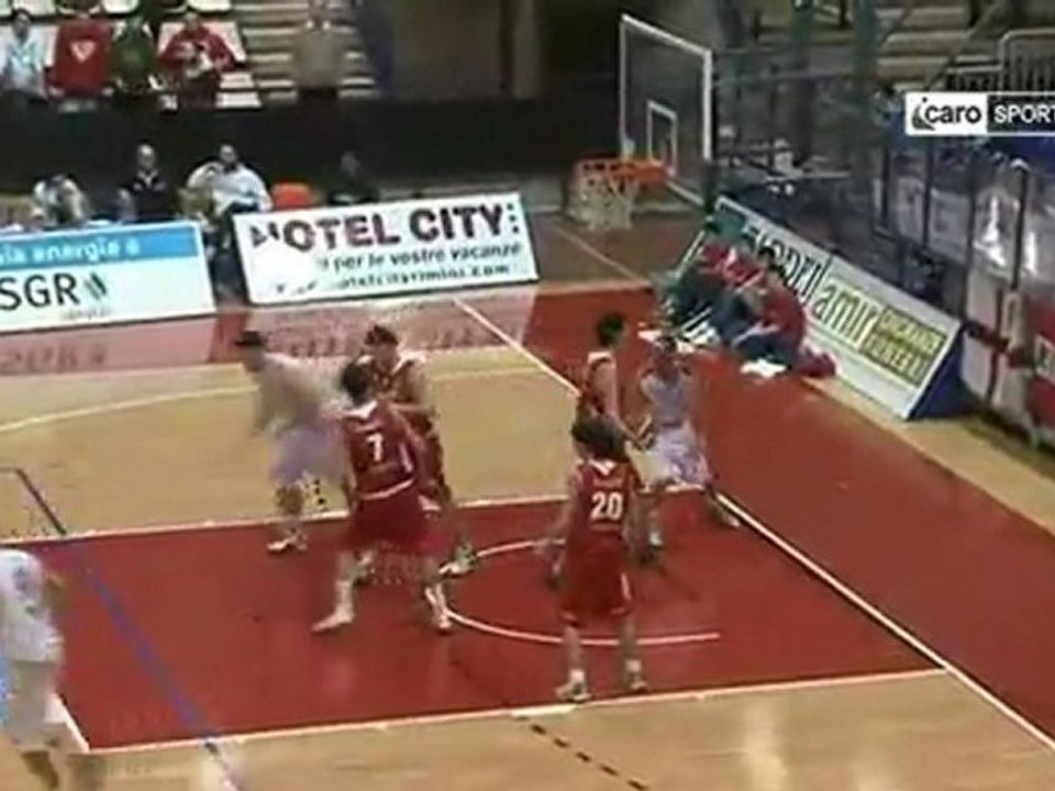 Icaro Sport. Crabs Rimini-Goldengas Senigallia 65-48