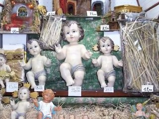 Les santons napolitains représentant Jésus