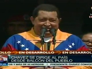 Mi compromiso con el pueblo es de vivir: Chávez