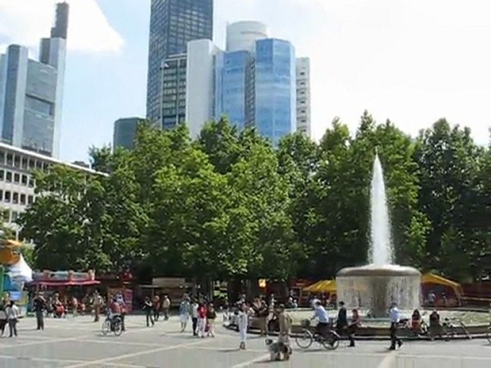 Francfort, Allemagne : gratte-ciel