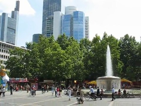 Francfort, Allemagne : gratte-ciel