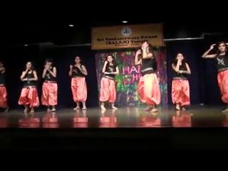 SRI BALAJI TEMPLE, AURORA TEMPLE:HOLI:  RANG DE BASANTI:  SONIA AGARWAL'S "GUN GUN GUNA"