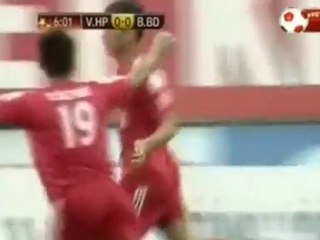 Bóng Đá + - Video clip - Anh Đức ghi bàn mở tỉ số cho B.BD (LIVE- V.HP 0 - 1 B.BD)