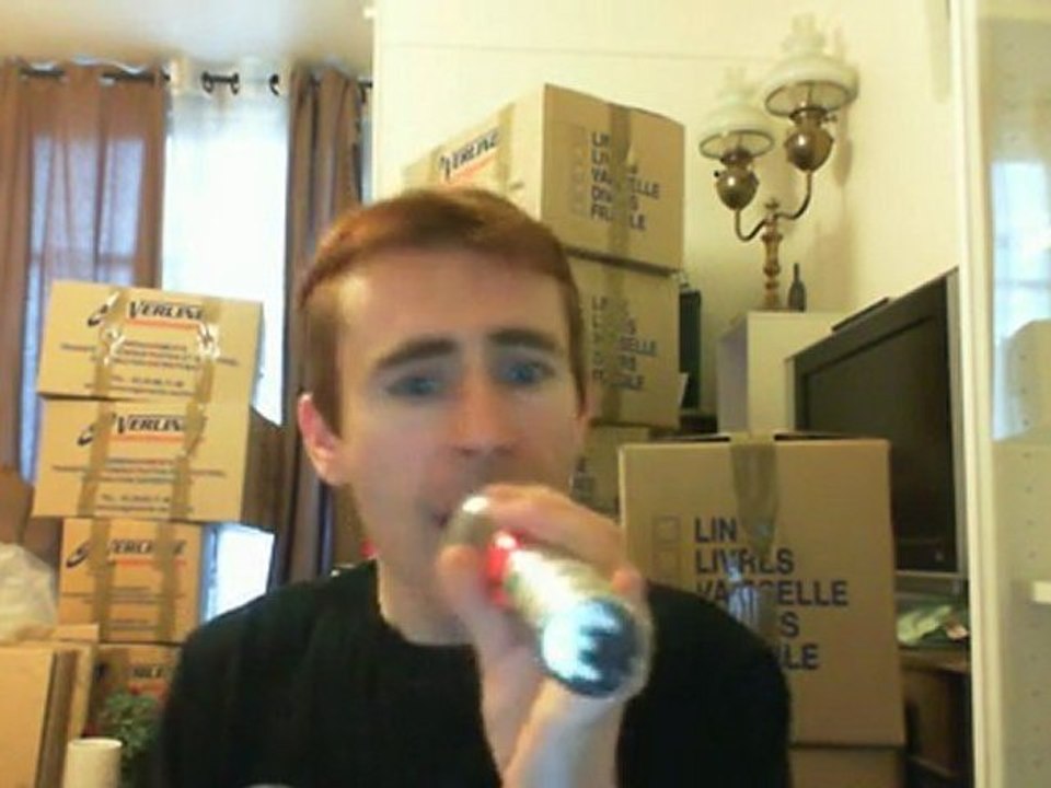 Wiwi égratigne "rise up" d'Yves Larock & Jaba