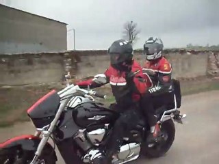 alain et tina sur 1800 Intruder