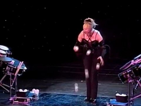 DUO PLATSCHKOV-juggling-presents Art agency Valentino