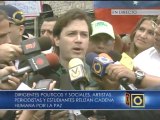 Dirigentes políticos y sociales realizan cadena humana por la paz