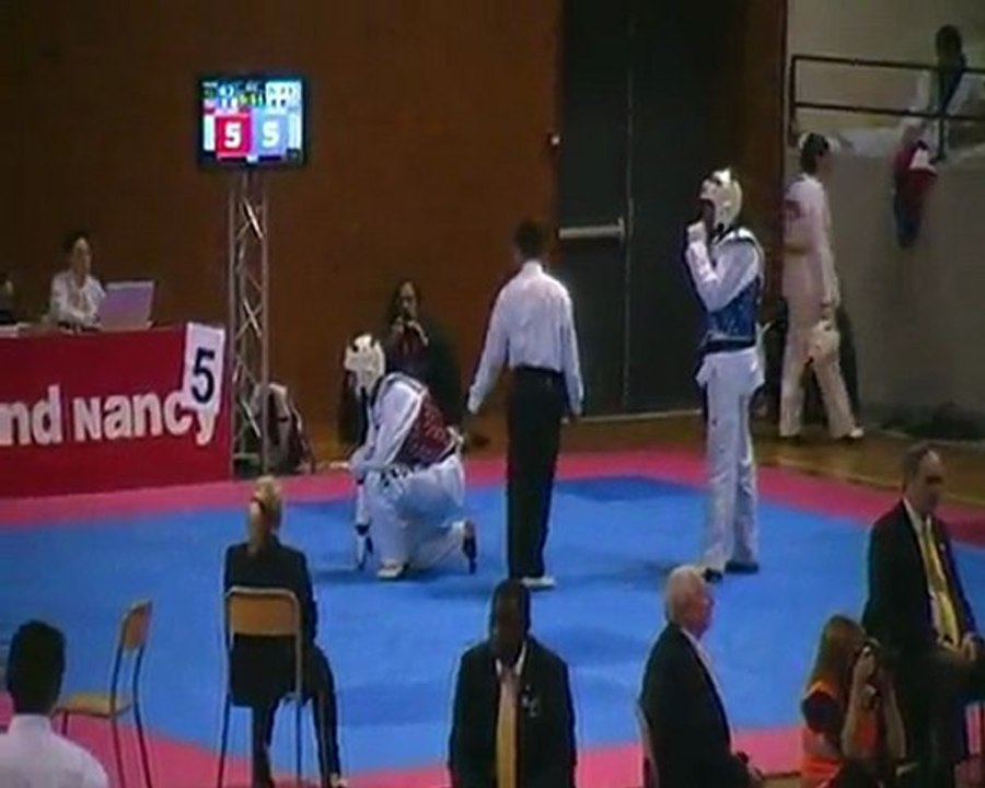 2012 taekwondo coupe de France stephane +80 2 round