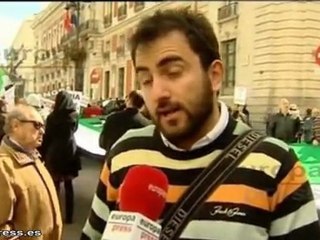 Madrid sale a la calle para apoyar al pueblo sirio