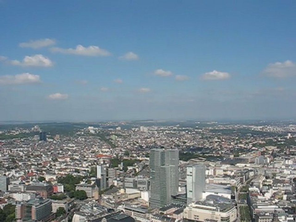 Francfort, Allemagne : vue aérienne vers l'est