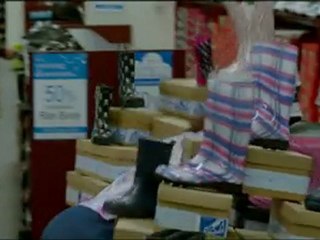 (REDBAND) 21 Jump Street - Shoe Store Clip - in cinemas 16th March 2012