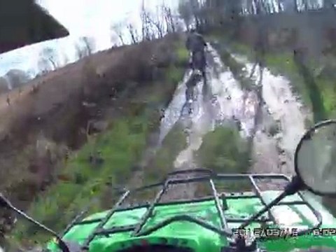 kawasaki brute force 650 et yamaha 125 dtre en foret