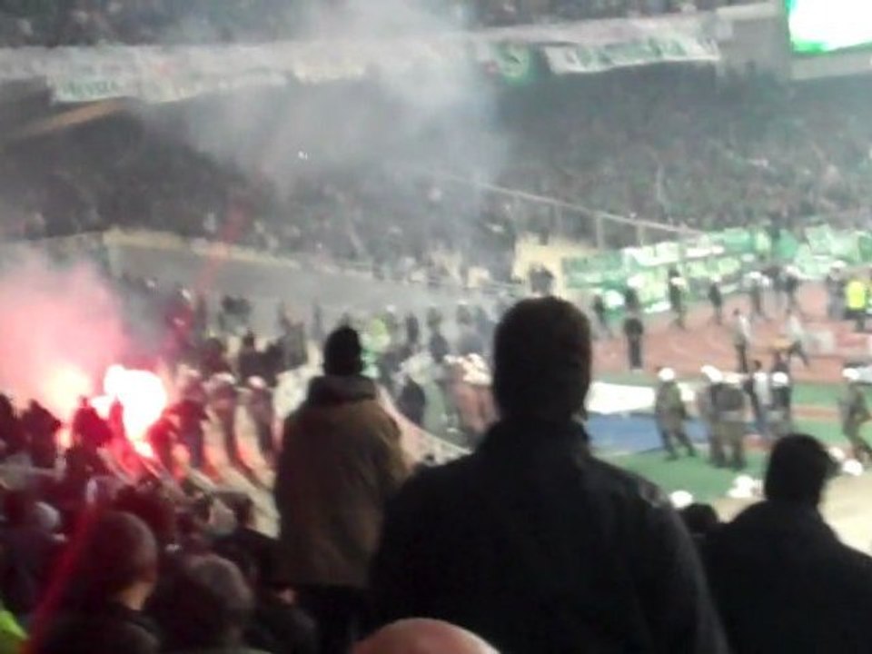 Επεισόδια στο ΟΑΚΑ (ΠΑΟ - Ολυμπιακός)  Part 4